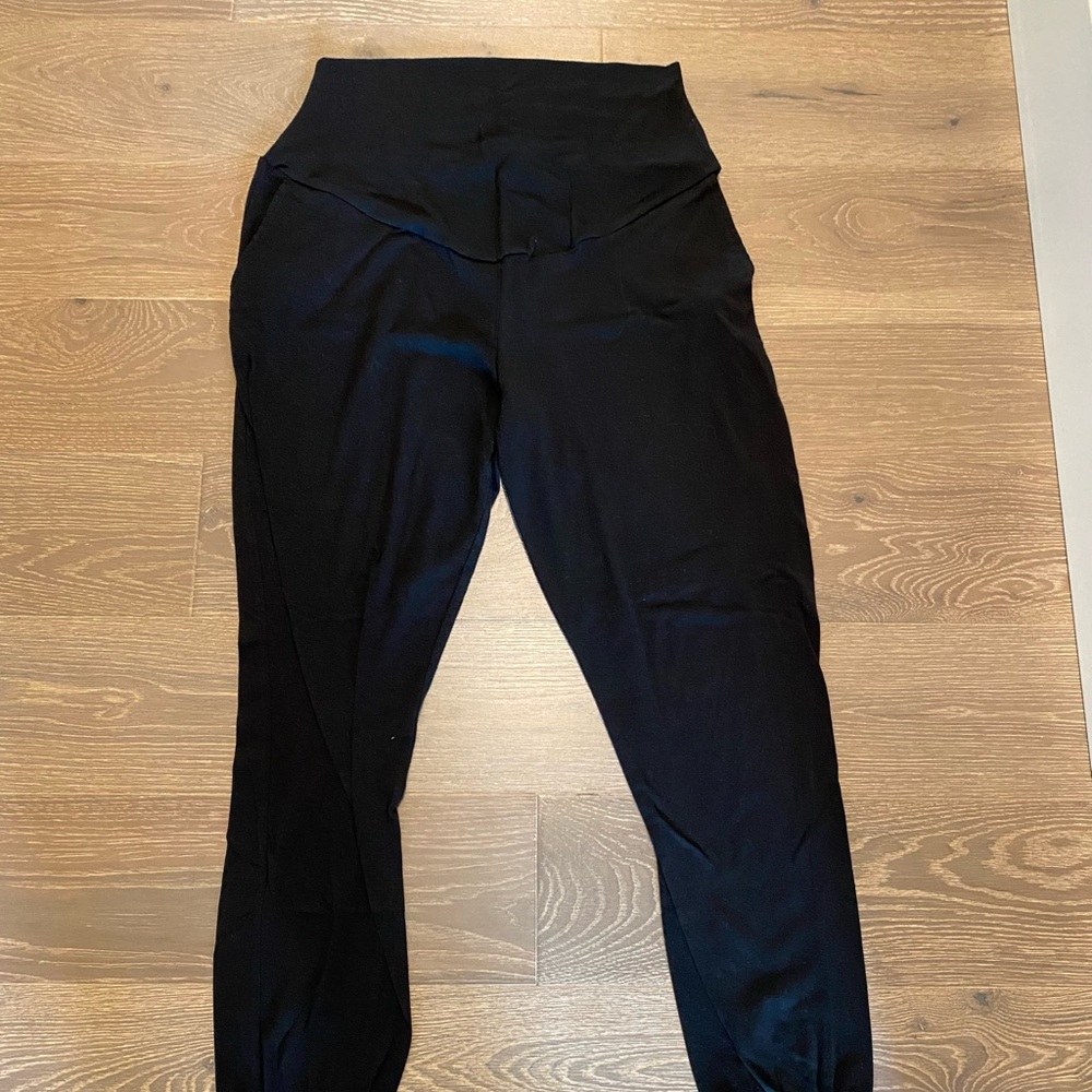 •Maternity Joggers•